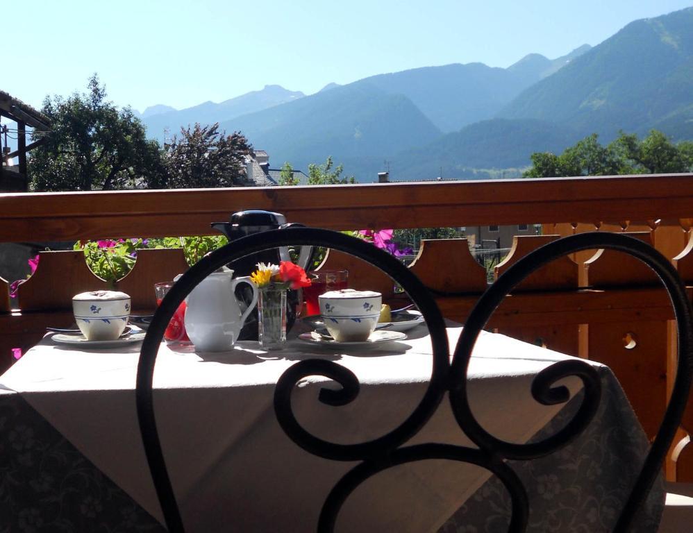 Hotel Garni Salvanel Cavalese Ruang foto