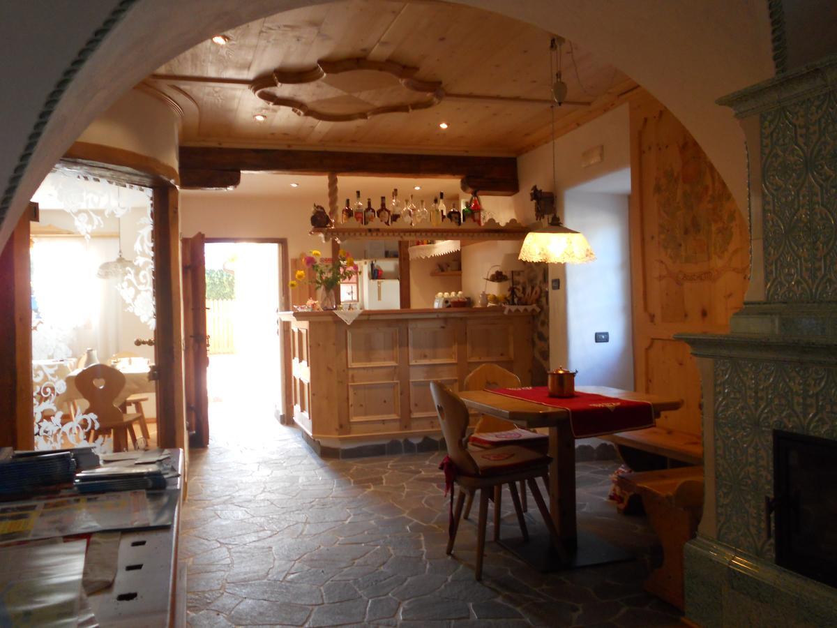 Hotel Garni Salvanel Cavalese Bagian luar foto